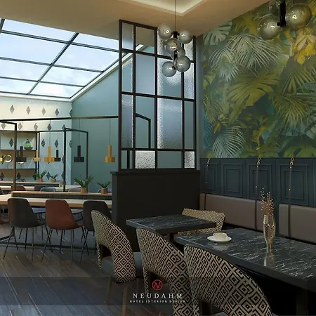 Leonardo Hotel 4*